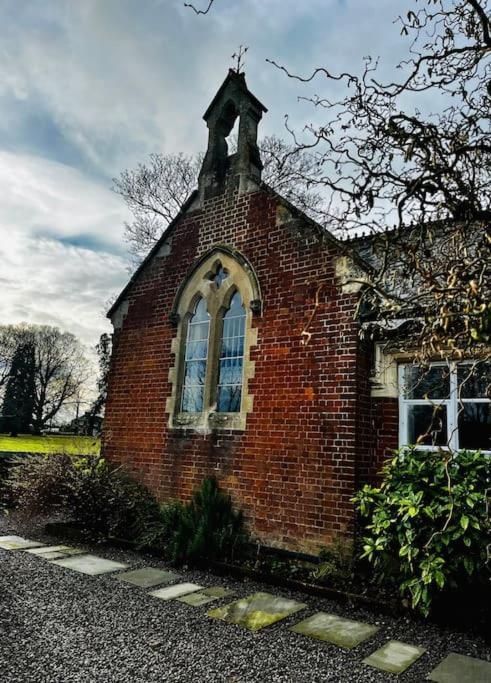 The Old School House Retreat Daire Tibberton  Dış mekan fotoğraf